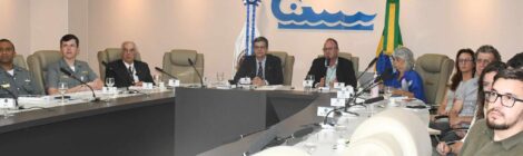 Brasil cria plano para combater poluição por plástico nos oceanos