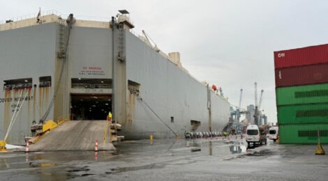 Itajaí recebe nova escala para desembarque de veículos