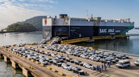 Porto de Paranaguá recebe mais de 5 mil carros em uma única operação