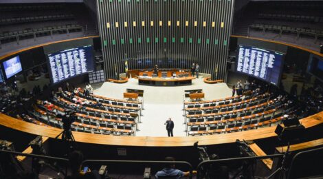 Fim da escala 6×1: projeto do Poder Executivo recebe parecer de Plenário