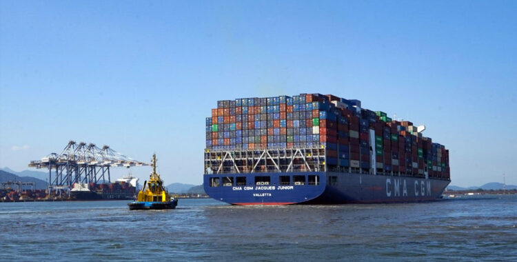 Porto de Santos prorroga desconto para navios verdes e de cabotagem