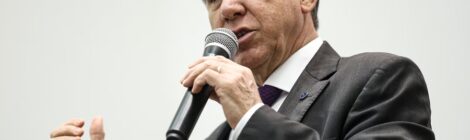 Votação do fim da escala 6x1 deve ficar para depois das eleições, admite ministro do Trabalho