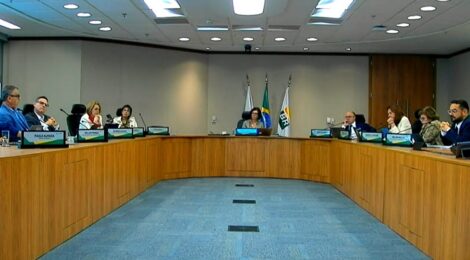 Petrobras aposta em eficiência de plataformas para frear queda na curva de produção