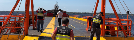 Embarcações do consórcio vencedor da travessia Manaus–Careiro da Várzea passam por vistoria prévia
