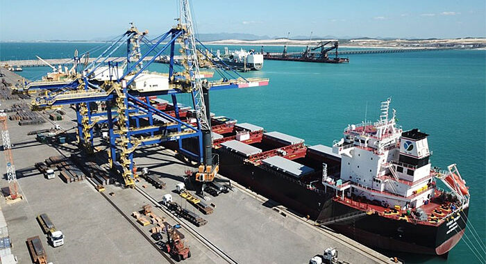 Porto do Pecém vai incorporar um sistema de eletrificazção para navios