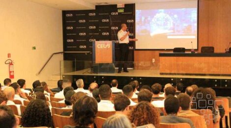 Marinha amplia Comunicação Estratégica e aproxima Defesa e academia