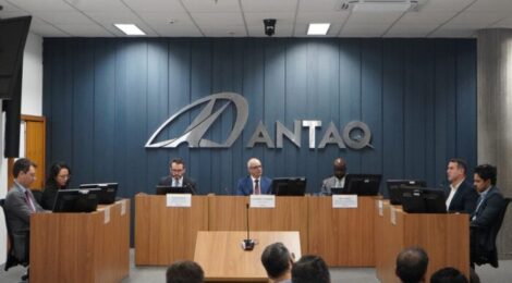 Audiência pública reúne contribuições para concessão do canal de acesso ao Porto de Santos