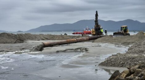 Porto de São Francisco conclui engordamento da Praia de Itapoá