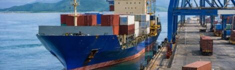 Cabotagem pode reduzir emissões de gases de efeito estufa no transporte de grandes volumes