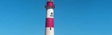 Farol de São Cristóvão é referência para navegantes na costa de Sergipe