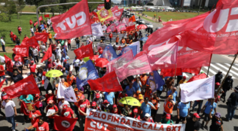 Fim da escala 6X1: adiamento no Senado aumenta pressão por mobilização dos trabalhadores