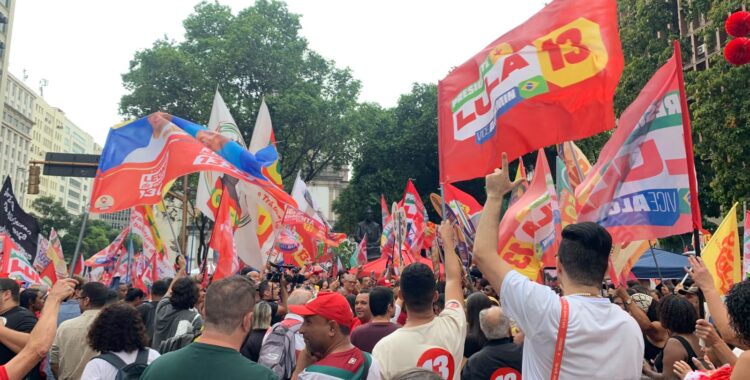 SINCOMAM caminha com Deus e com Lula!