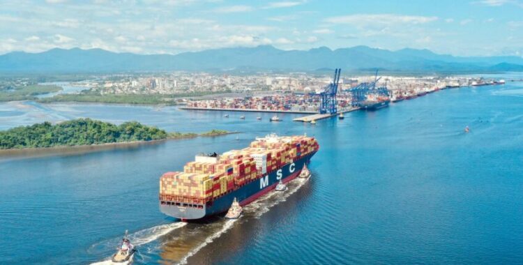MSC amplia frota em meio a risco de excesso de oferta